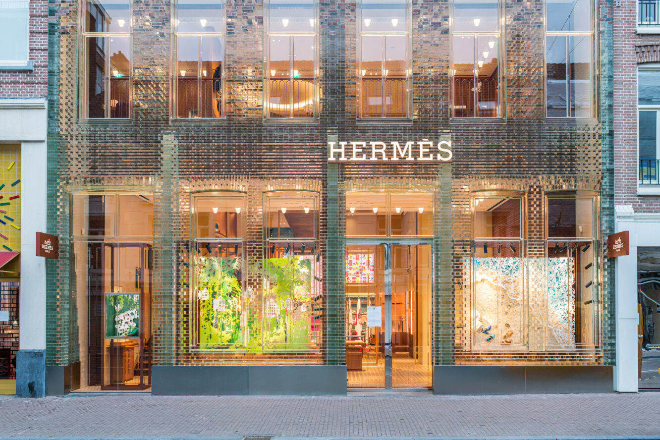 Herm&eacute;s Amsterdam artwork