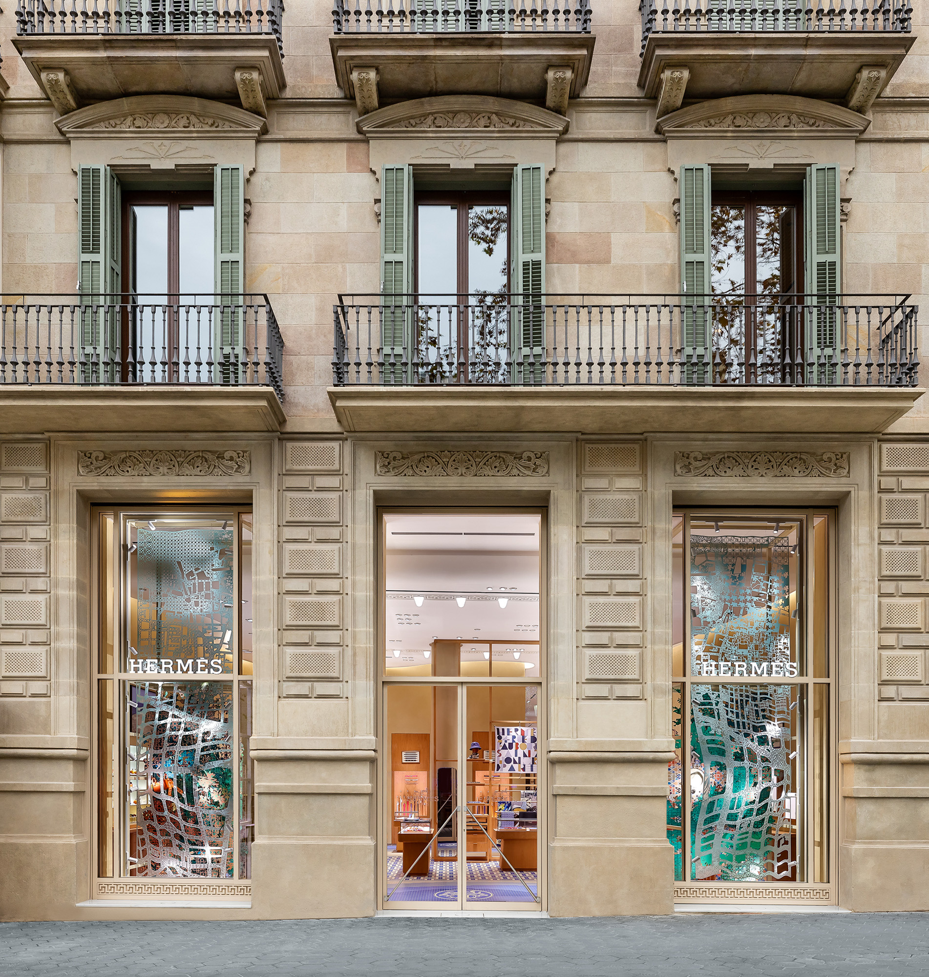 Herm&eacute;s Barcelona artwork